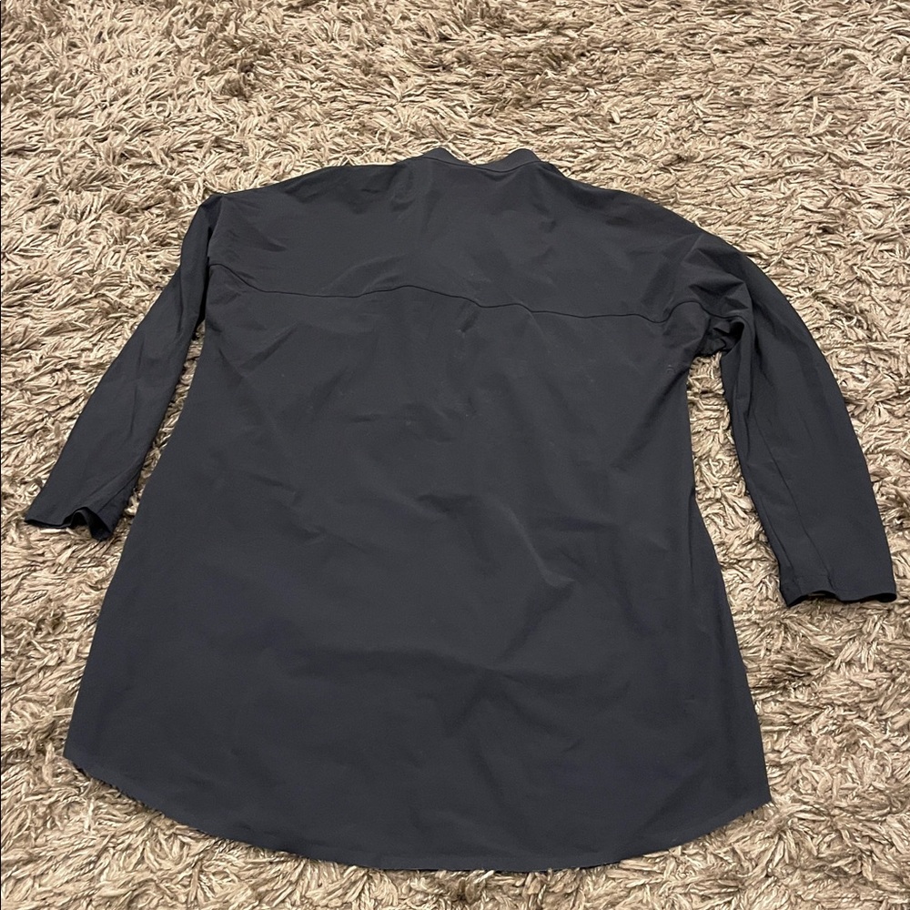 A Day Sz XL Something Borrowed Shirt
Black Snap - Picture 11 of 13